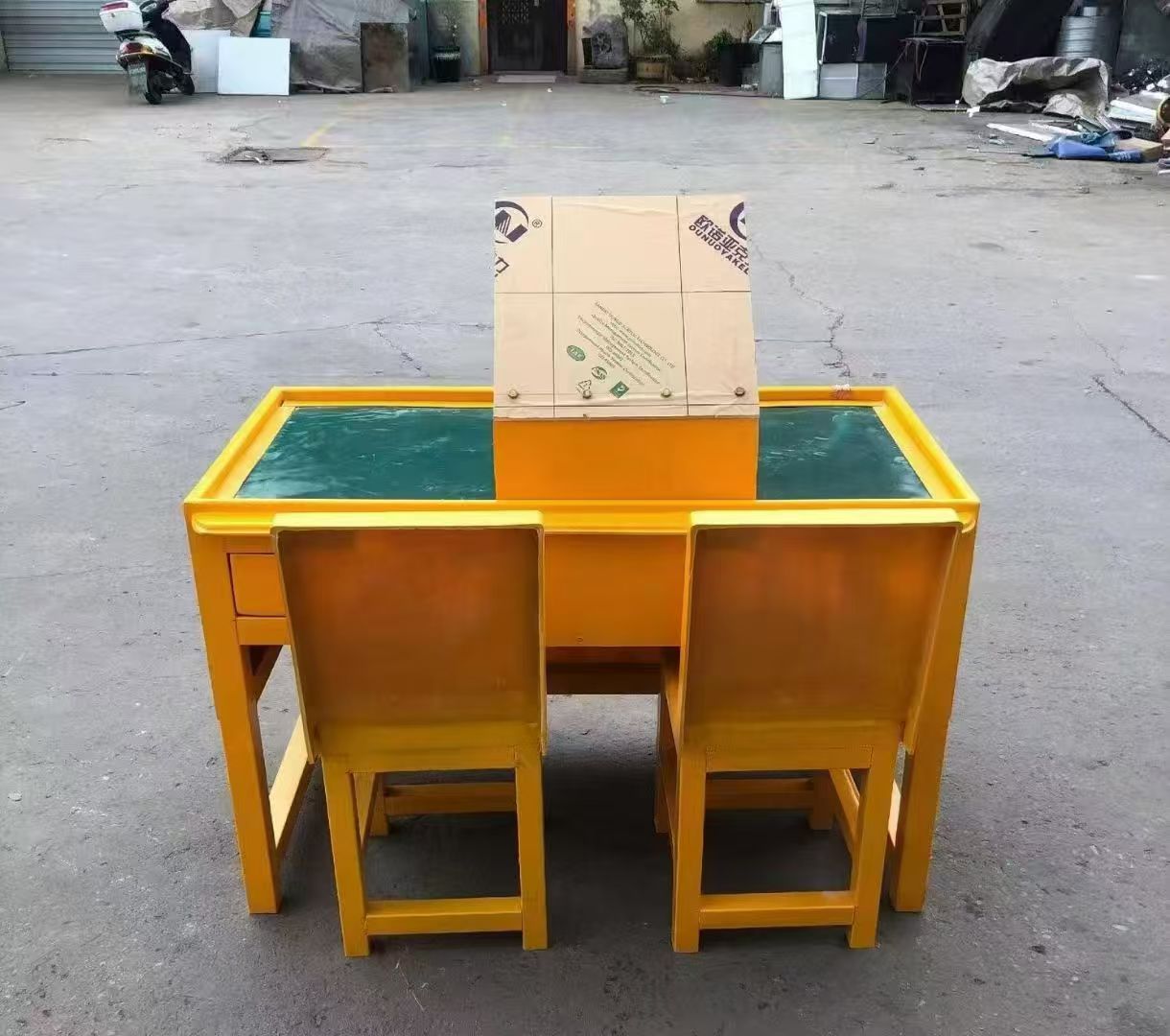 潭门镇防静电导通桌井下煤矿火工品发放桌：危险品流转的安全守护者